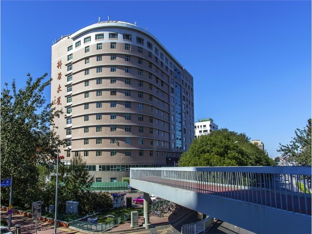 大型玻璃钢雕塑推荐厂家